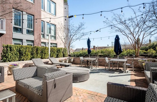 Del Ray Apartment | Kasa | Cozy Studio + Amenity Access | Alexandria