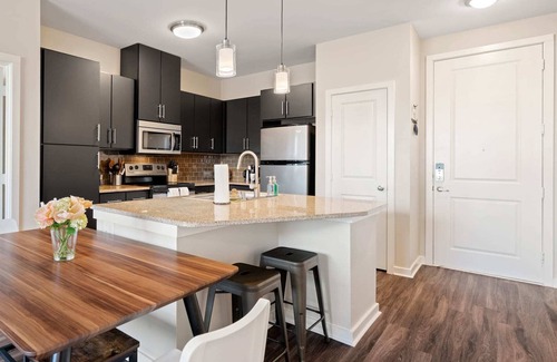 Northeast Dallas Apartment | Kasa | Family Friendly 2BD + Onsite Gym Access | Dallas