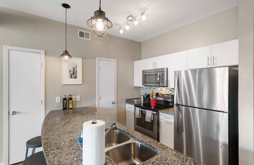Legacy Park Apartment | Kasa | Family Friendly 2BD + Pool Access | Plano