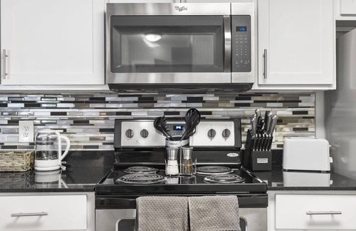 Delray Beach Apartment | Kasa | Modern 1 BD + Self Check-In | Delray Beach