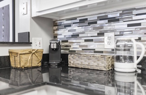 Delray Beach Apartment | Kasa | Modern 1 BD + Self Check-In | Delray Beach