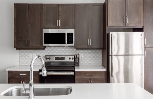Northeast Dallas Apartment | Kasa | Modern 1BD/1BA Apartment with Balcony | Dallas