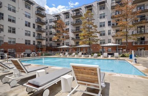 Second Street District Apartment | Kasa | Modern Space, Downtown Shopping | Austin