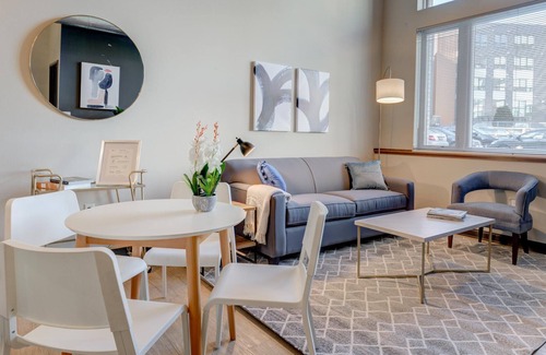 Westown Apartment | Kasa | Pet Friendly + Nearby Local Eateries | Milwaukee