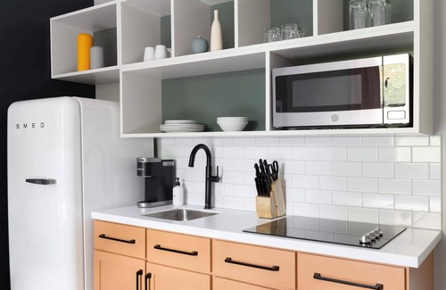 Dilworth Apartment | Kasa | Quiet neighborhood, nearby local eateries and more | Charlotte