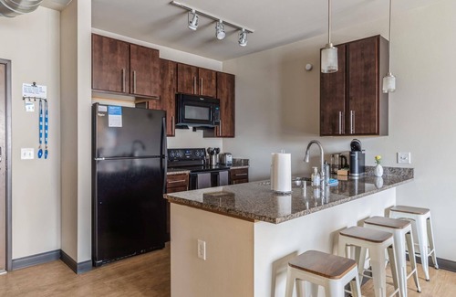 Westown Apartment | Kasa | Spacious, Westown 1BD + Amenity Access | Milwaukee