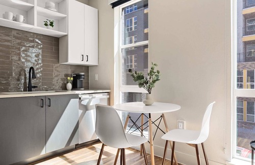 Ballpark Apartment | Kasa | Studio, Everything You Need | Denver