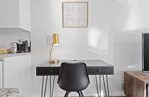 South Side Flats Apartment | Kasa | Studio, Marina in SouthSide | Pittsburgh