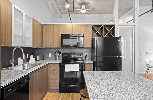 South Side Flats Apartment | Kasa | Studio, Marina in SouthSide | Pittsburgh