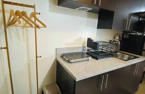 Ugong Apartment | Kasara T1-4K Urban Staycation