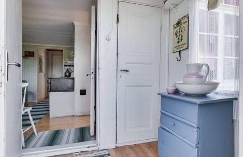Fargelanda House | Kasen Lillstugan by Interhome