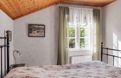 Fargelanda House | Kasen Lillstugan by Interhome