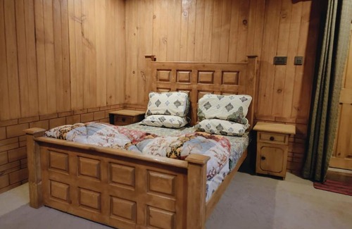 Kohistan House | Kashmir Star Guest House & Family Resort