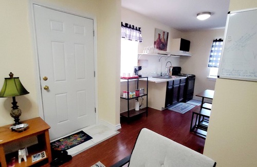 Redwood Apartment | KASITA.5 min to river, 4min to Christus S R hospital, state University 12min