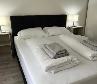 Lohfelden Apartment | Kassel Lohfelden 4 Zimmer und Autobahn nähe Schmidt ll