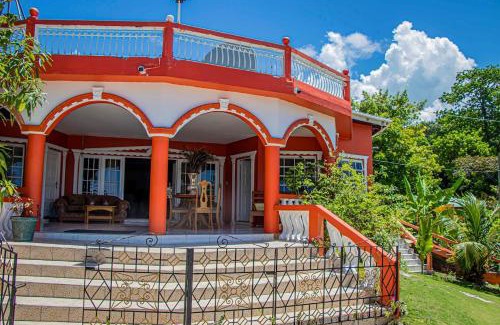 Whitehouse House | Kassion Corner