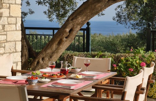 Rantatika Villa | Kastanida House - Three Bedroom Villa, Sleeps 6