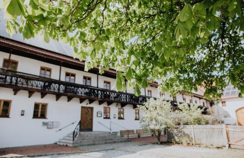 Altdorf Hotel | Kastanienhof Pfettrach
