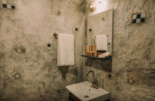 Surmene Hotel | Kastel Konak Hotel