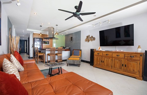 Kata Condo | Kata Beach Luxury Condo; 5 min walk to beach - 85 sqm - Customer Rating: 9.9/10