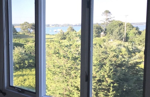 Katama House | Katama Bay View Four Bedrooms - Ferry Tickets Available