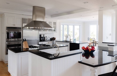 Katama House | Katama Bay Waterfront Home