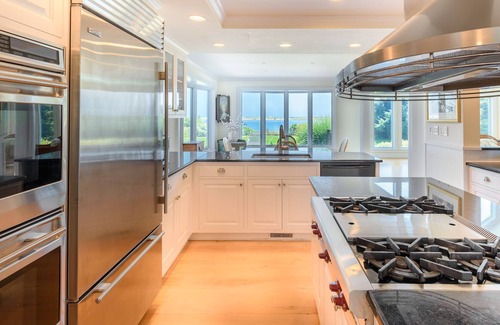 Katama House | Katama Bay Waterfront Home