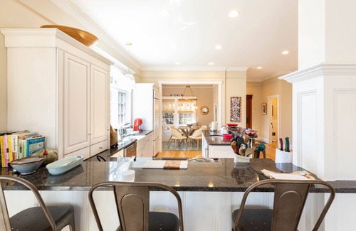 Edgartown House | Katama Escape - Short Stroll to Katama Bay + South Beach!