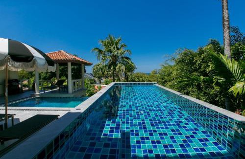 Kata Villa | Katamanda Villa Aliya Jacuzzi Pool near Kata Beach