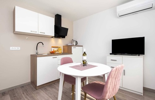 Rovinj Apartment | KATARINA One-Bedroom Apartment with Terrace 2
