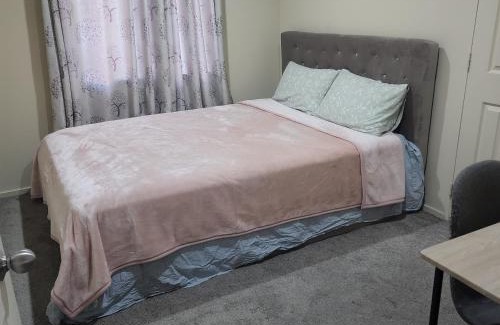Henderson House | Kate acrage