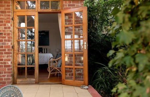Mount Stuart Villa | Kate Owen Art House