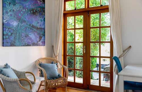 Mount Stuart Villa | Kate Owen Art House