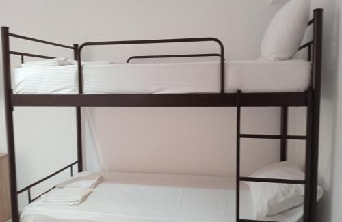 Paralia Pantaleimonos House | Katerina & Despoinas Apartments