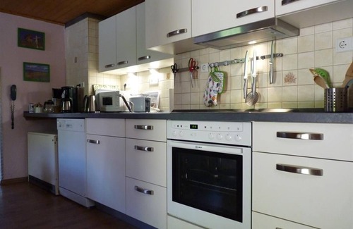 Nothweiler House | Katharina (Burkhart) - Apartment, shower and bath, toilet, 3 bedrooms