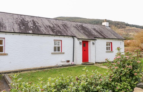 Newry Cottage | KATIES COTTAGE, family friendly in Newry, Northern Ireland