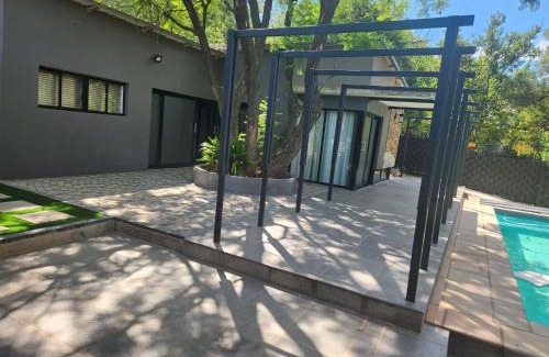 Bayswater Apartment | Katlego