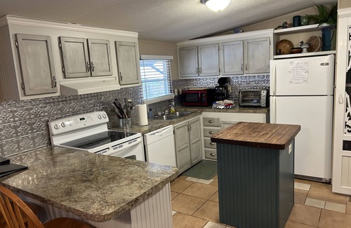 Scranton House | Kat’s Get-a-Way at 1601 Thompson Bay Loop on Lake Dardanelle In Scranton, AR