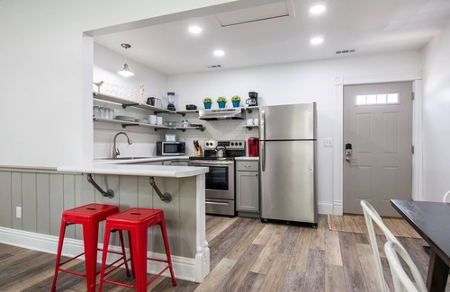 Marthasville House | Katy Haus: Hot tub, Wineries, Fenced yard, Dog-friendly