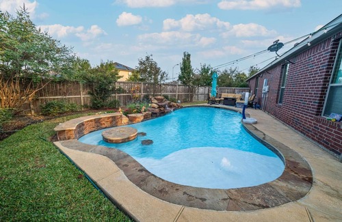 Barker House | Katy Luxury Home/Oasis Backyard with pool