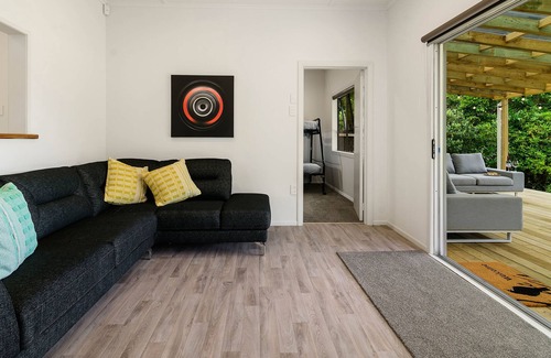 Rotoma House | KAURI COTTAGE - LAKE ROTOEHU HOLIDAY HOME in Lake Rotoehu