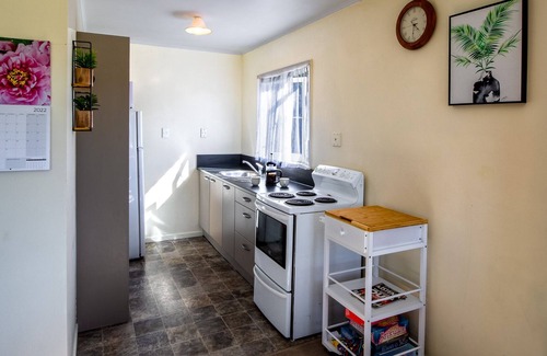 Marahau House | KAURI COTTAGE - M?RAHAU HOLIDAY HOME, family friendly in Marahau