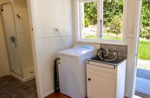 Marahau House | KAURI COTTAGE - M?RAHAU HOLIDAY HOME, family friendly in Marahau
