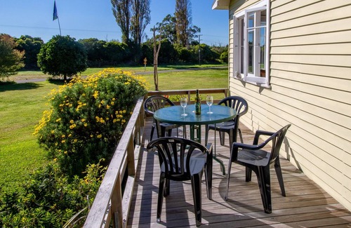 Marahau House | KAURI COTTAGE - M?RAHAU HOLIDAY HOME, family friendly in Marahau