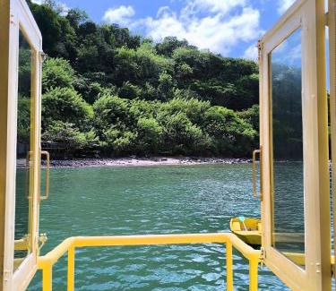 Le Carbet Boat Rental | Kawaida - Hébergement insolite - Glamping Yaliyo