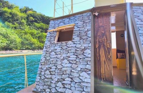 Le Carbet Boat Rental | Kawaida - Hébergement insolite - Glamping Yaliyo
