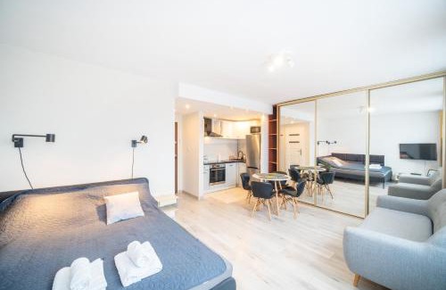 Ostrow Wielkopolski Apartment | Kawalerka Słoneczna w Centrum