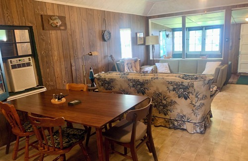 Lakefield Cottage | Kawartha Lakes Cottage
