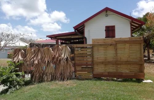 Ducos House | Kay a flè et Kay a fwi