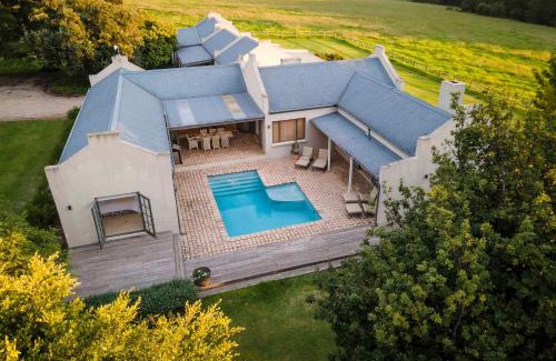 Bitou Villa | Kay and Monty Vineyard View